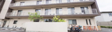 介護施設の外観と周辺環境