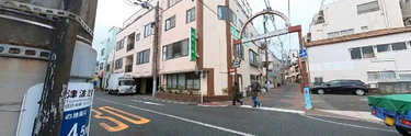 街中の静かな介護施設